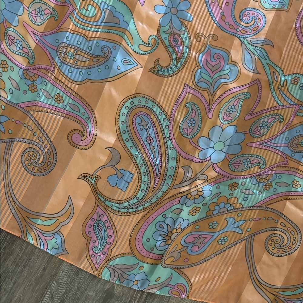 Vintage Sheer Paisley Scarf in Peach with Pastel Accents - Picture 3 of 5